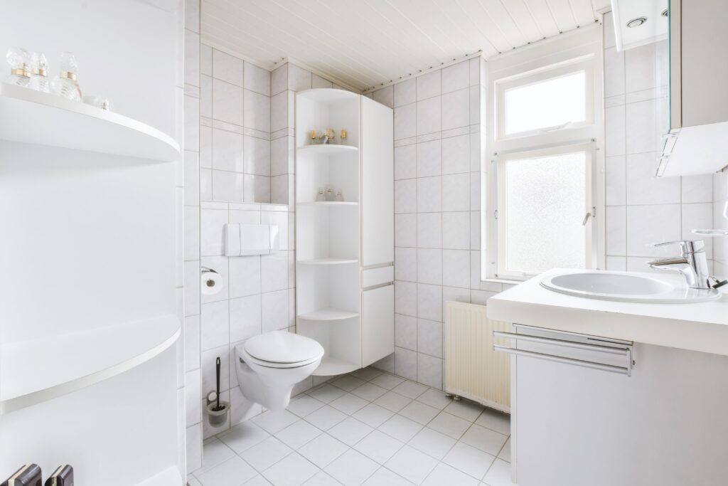 Ultimate Guide to Updating Your Bathroom on a Tight Budget