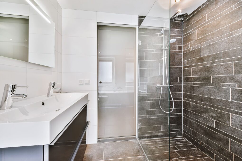 How to Find the Best Shower Remodeling Near Me