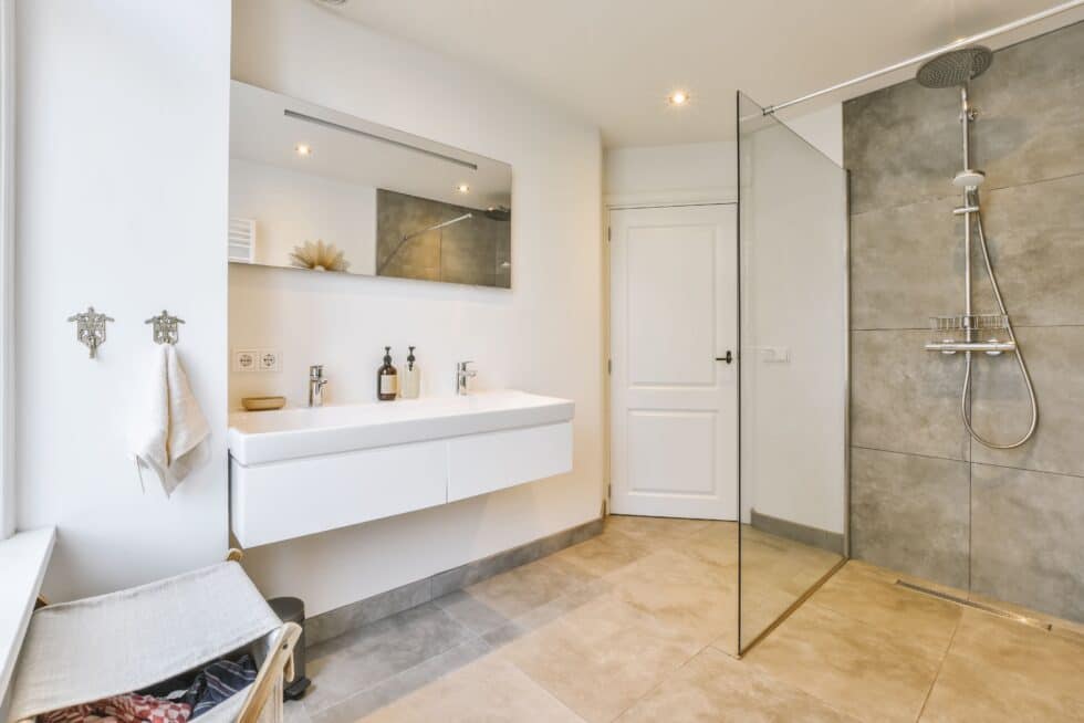 A Comprehensive Guide to the Average Cost of Bathroom Renovation