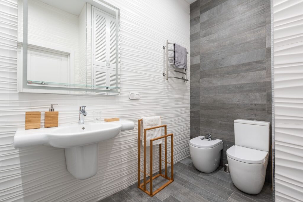 Insights And Strategies For a Cheap Bathroom Remodel