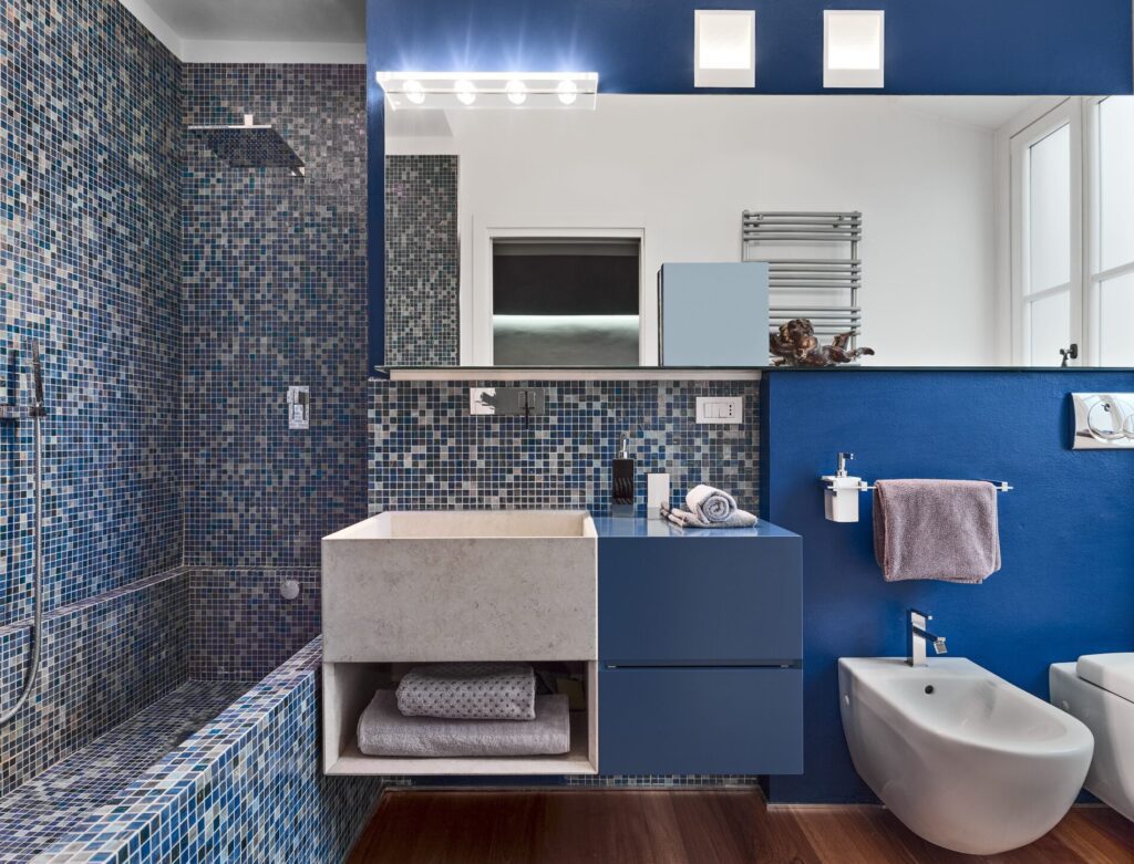Maximizing Small Bathroom Space Tips and Tricks from Dallas Bathroom Remodeling
