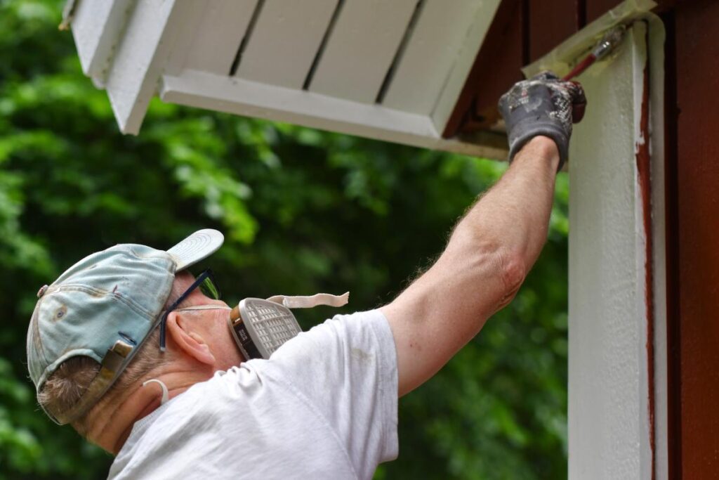 Color Your Outdoors Beautiful: AMD Remodeling's Dallas Exterior Painting Mastery